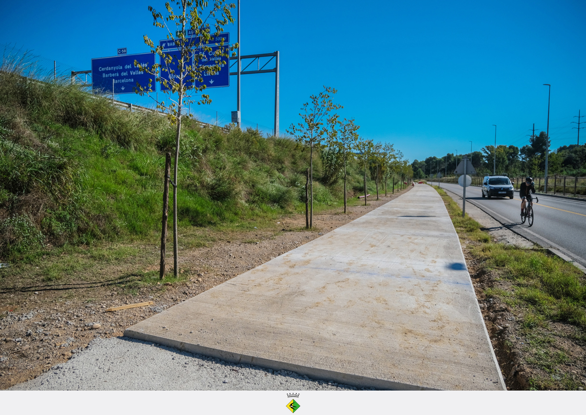 🚵‍♀️ El carril bici de la carretera del Riu ja té trams gairebé finalitzats que mostren com serà aquesta via ciclable entre Badia i Cerdanyola, que oferirà més seguretat als ciclistes al poder circular en una via d’ús exclusiu.
ℹ️badiadelvalles.cat/document.php?i…
#Badia #BadiaDelVallès