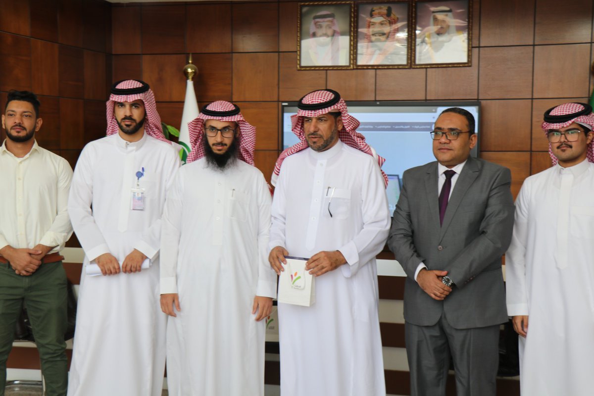 RowadBur's tweet image. عقدت مدارس الرواد ببريدة 
شراكة وتعاونًا مع شركة قدراتي للتدريب والتأهيل، حيث نُظمت ندوة توعوية للطلاب تناولت موضوعات عن الصحة النفسية والتأتأة وطرق علاجها، وأساليب التعامل النفسي السليم.
أشرف على الندوة الأستاذ عبدالرحمن القصير المدير الإداري لمركز قدراتي، وجاء تنفيذ البرنامج…