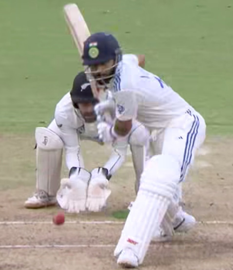 itzsecondself's tweet image. YUVRAJ SINGH PICKS HIS CALMEST SQUAD OF ALL TIME: 

- Gambhir, Kohli, Ponting, ABD, Yuvraj, Flintoff, Kumble, Harbhajan, Sreesanth, Siraj, Akhtar, Lee, McGrath, Nehra.
( @ImTanujSingh ) 
#ViratKohli𓃵 #yuvrajsingh