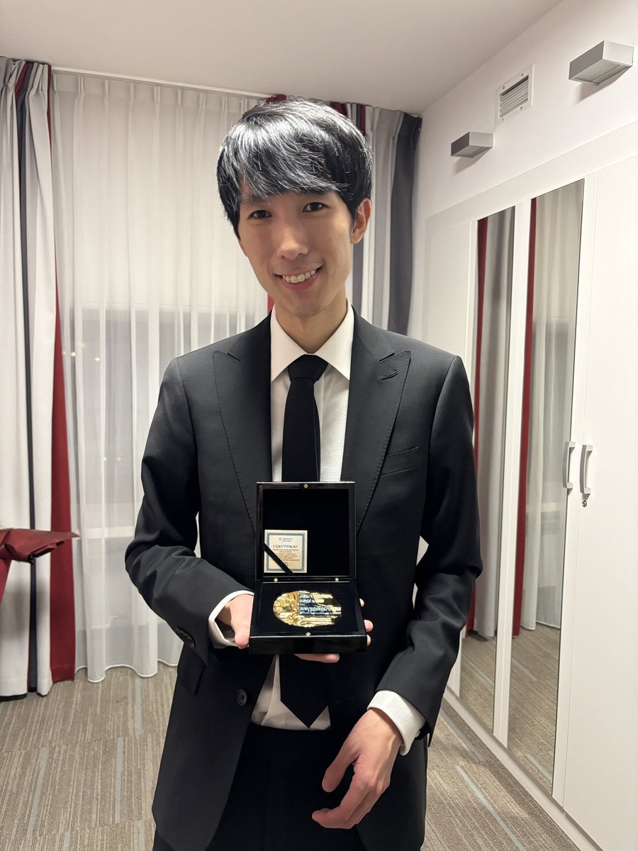 ＃エリック・ルー　
昨晩は ＃ショパンコンクール 授賞式&amp;受賞者コンサートでした。
ゴールドメダル🎖️とともに。