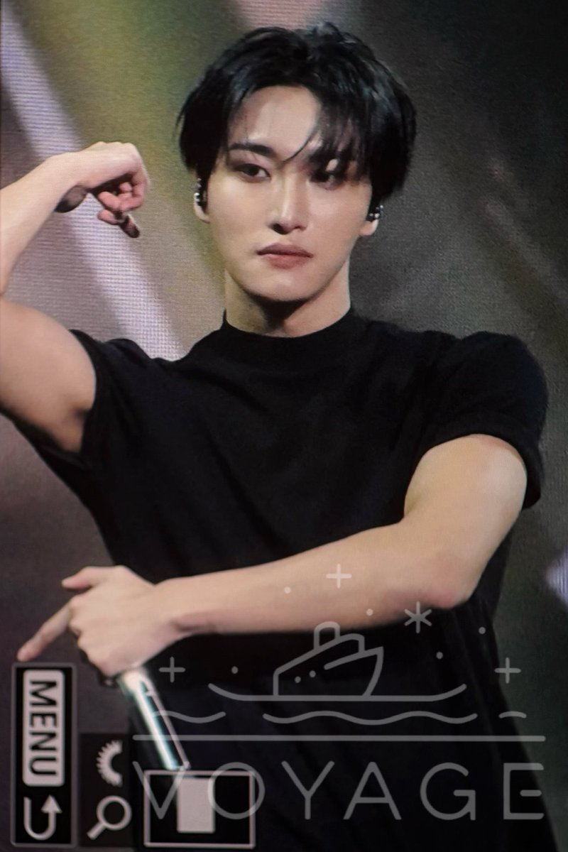 SEONGHWA'S OUTFIT TODAY????