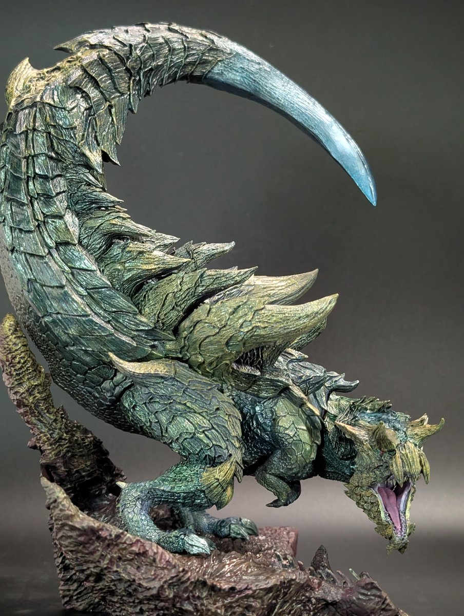 #ガレージキット作ってないひとに作りたくさせるような写真
自分の塗装次第でどこまでも世界は広がるのでやりましょう