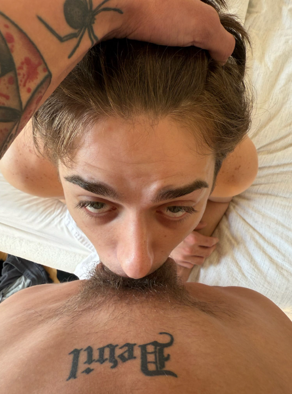 Jackvettson's tweet photo. Chudai
@JoeyMillsXXX https://t.co/MiFU0Otbzd