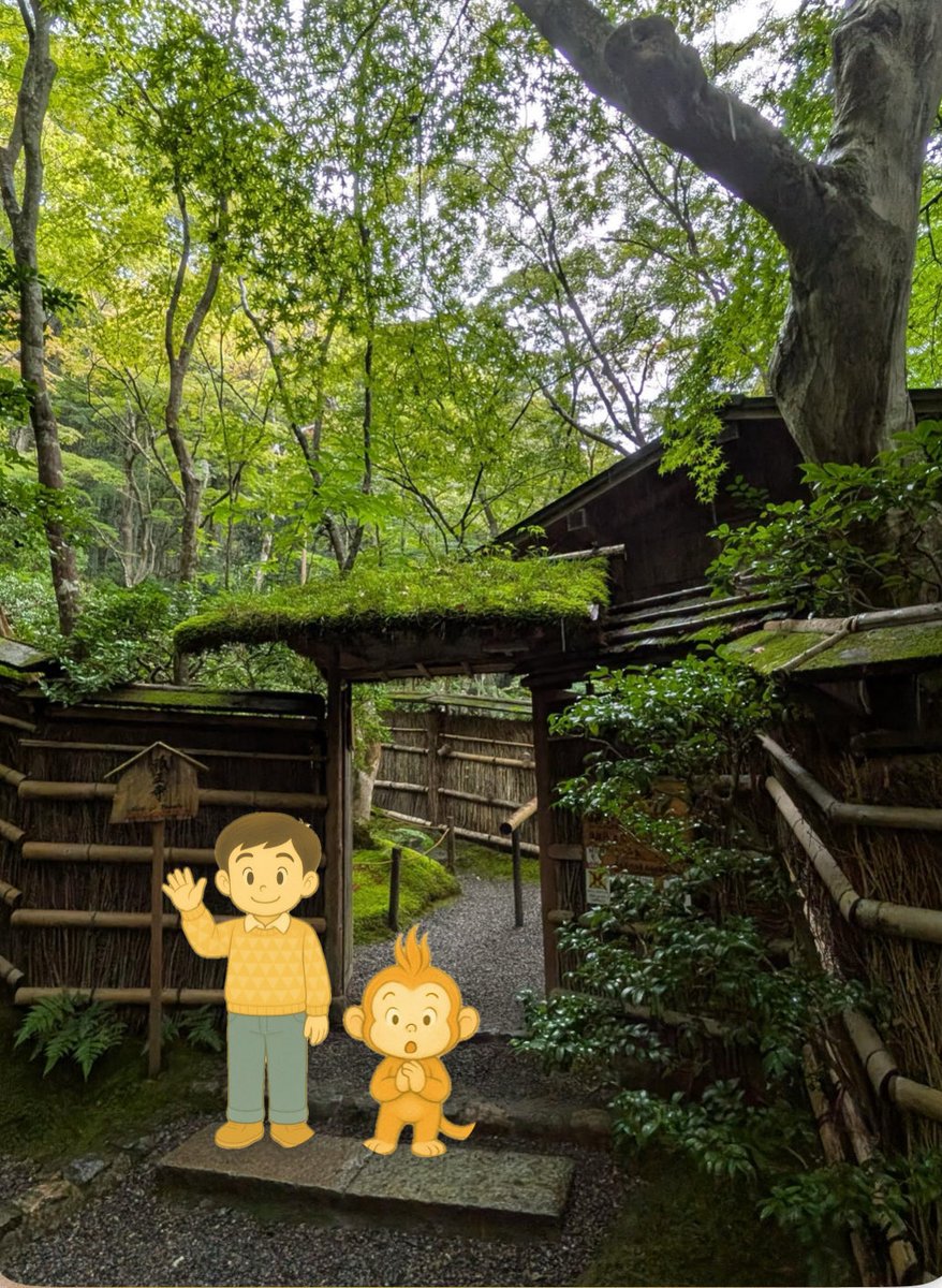 dV693wLRNPJD5wM's tweet image. 👦🏻Here we are at #Gio-ji #Temple!
🐒Are you the #guide?
👦🏻Yes, I am!
🐒 I want to try too!✨
They’re practicing for the future — when the two of them will guide visitors from around the world to #TheStone. 🌏💫