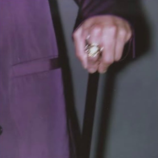 b3solid's tweet photo. the way this eats so bad already and it’s just his hand yeah we’re all dying https://t.co/W1UwMdb2vo