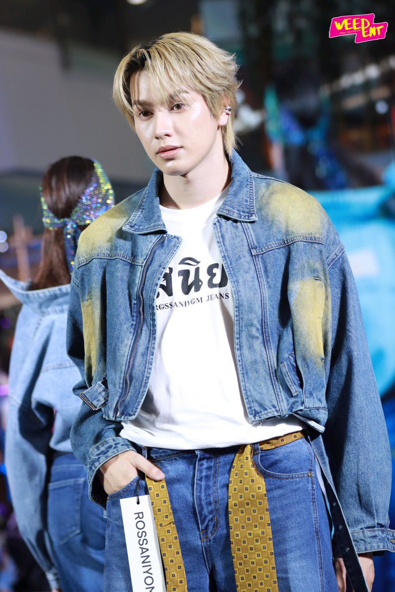 WEED_ENT's tweet photo. " สมาร์ท ชิษณุพงศ์  " ร่วมเดินแบบแฟชั่นโชว์ในงาน ROBINSON SUPER JEANS WEEK 2025 ปลุกพลังเดนิม ทั่วประเทศ! กับเทศกาล " ทุกวันคือวันยีนส์ “Jeans All Day, Every Day " 👖✨

SmartCSNP with Rossaniyom
#RBSSuperJeansWeekxCSNP
#smartcsnp
#RobinsonSuperJeansWeek2025
#RobinsonDepartmentStore