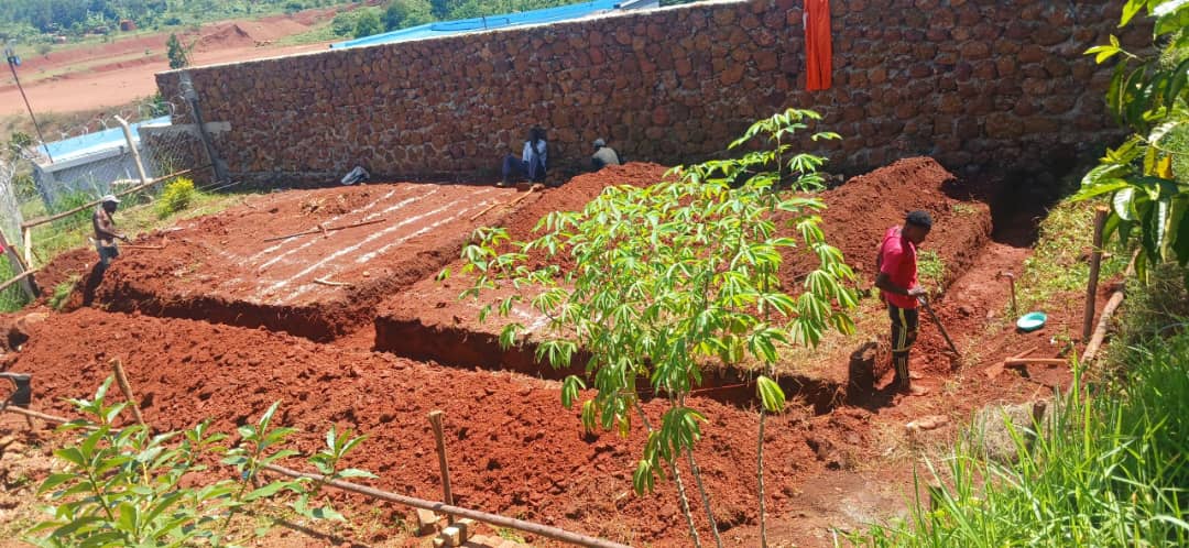 As we speak today, the foundation of the females' wing at our #vision2030hab facility in Nakabiso, has been laid. 

To learn more and donate to us: hopeandbeyondug.org/hope-and-beyon…