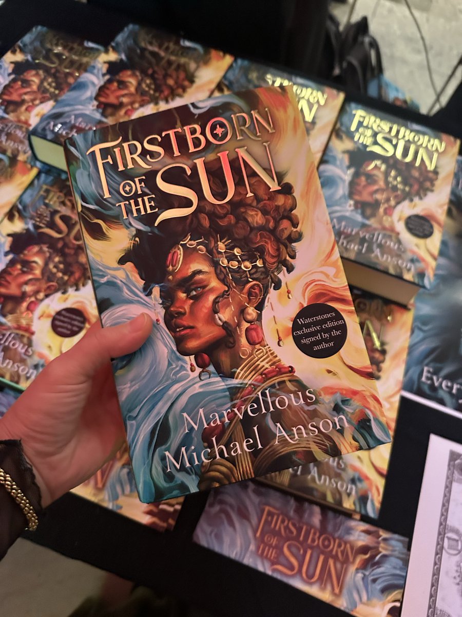 In AWE of this gorgeous book and epic affair 🌞🌞🌞 Congratulations <a href="/JustMarveWrites/">Marve with an 'E'✨</a> on this fabulous launch of Firstborn of the Sun❣️ #booktwt