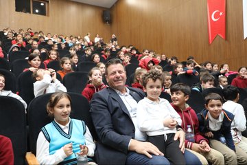 Hayvanları Koruma Günü’nde Öğrencilere Ödüller Verildi