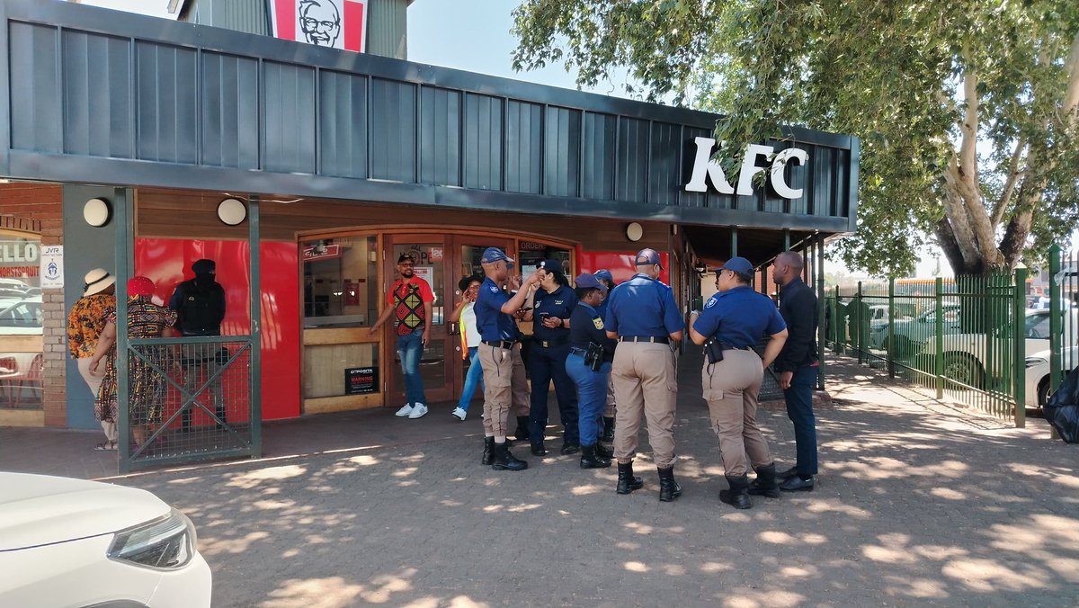 We’ve closed a KFC operating in the Bronkhorstspruit CBD. The restaurant was operating without a trading permit. <a href="/CityTshwane/">City of Tshwane</a>