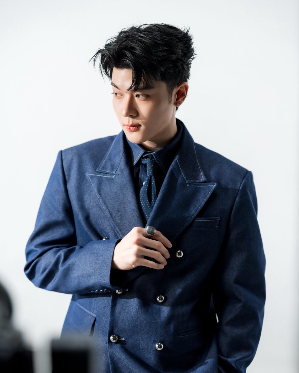 NeptuneInSkyTH's tweet image. Boom Thanut Jiraratchakit @ThanutBoom
💫🌌 Main Actor &apos;Neptune in the Sky&apos;
.
#boom_thanut 
#ดวงดาวในเวหาเดอะซีรีส์  
#neptuneintheskytheseries 
#TripleTrioStudio
#YJJinHaiCorporation