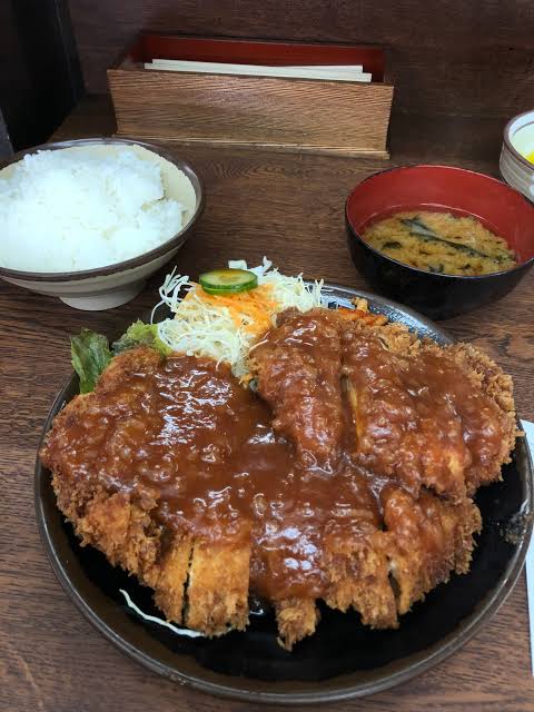 bluextdfh's tweet image. やっとお昼兼残業前の腹ごしらえ