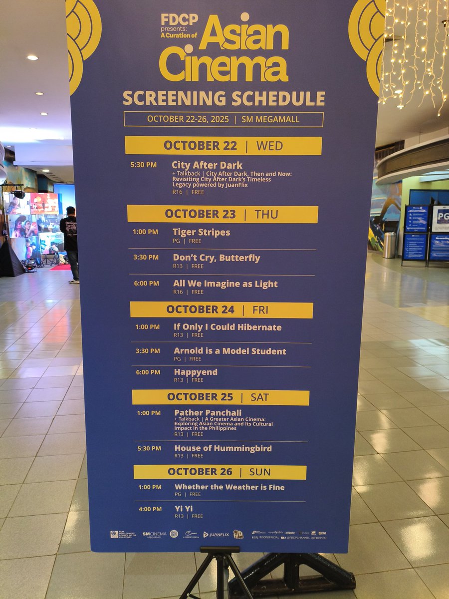 moewzs's tweet image. here, here🎥🎬 
#AsianCinema #FDCP #PhilippineCinema