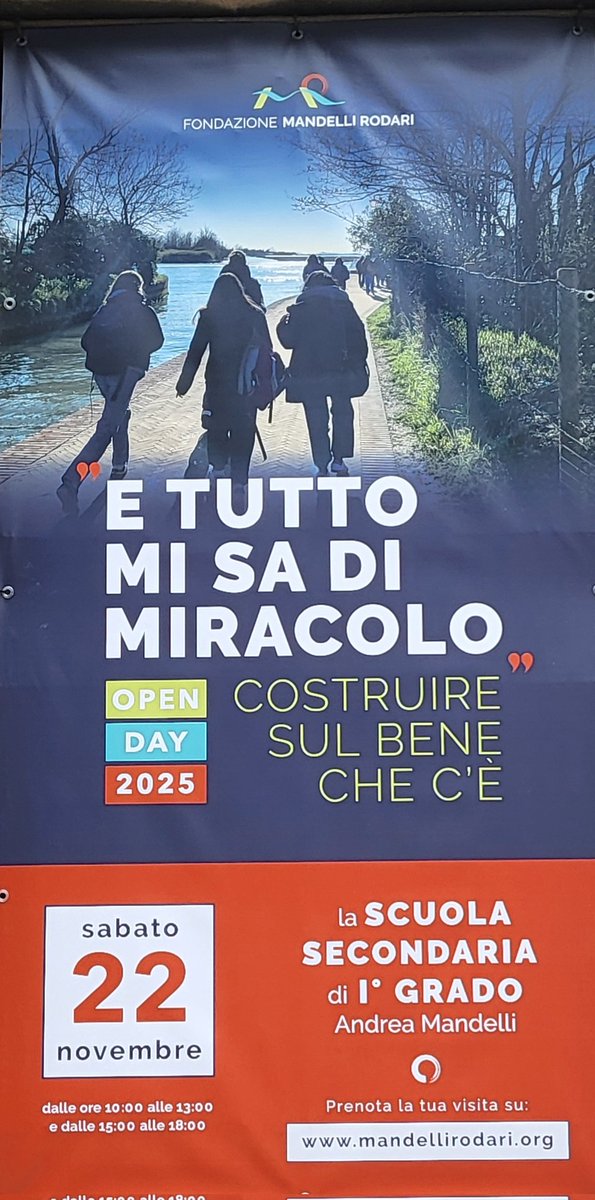#OpenDay di una grande scuola media a #Milano, la Mandelli Rodari. E il titolo vale tutto.