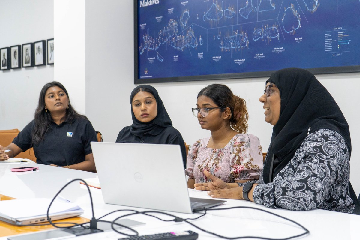 Meeting held with Small Island Geographic Society (SIGS) to discuss their REDEFINE Project, exploring potential collaboration opportunities between LGA and SIGS.

<a href="/sigsmaldives/">Small Island Geographic Society</a> 
<a href="/milg_lga/">Maldives Institute of Local Governance</a>
