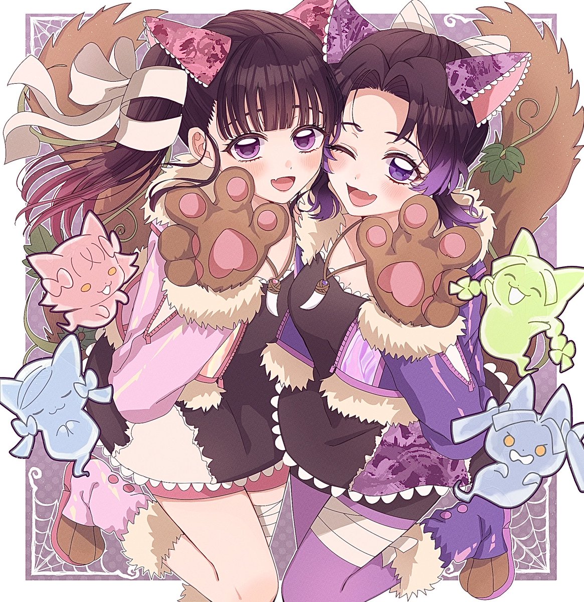 Trick or treat!🐺👻🦋