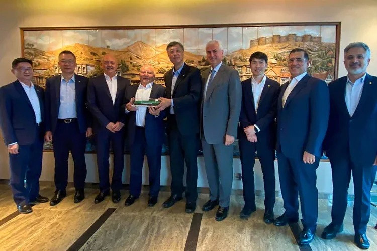 Arkas, Evergreen’i ağırladı

Evergreen Marine'in üst düzey yöneticileri, Akdeniz ve Karadeniz bölgesindeki büyüme planları kapsamında Arkas Holding’i ziyaret etti.

haberdenizde.com/denizde-gundem…

#EvergreenMarineCorporation  #LucienArkas #Tayvan

<a href="/arkas_holding/">Arkas Holding</a>