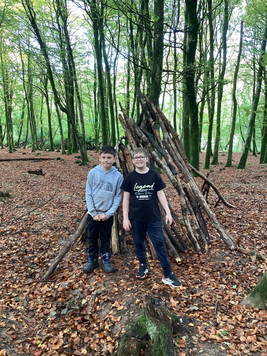 HorwichParishCE's tweet image. Could Group 13 survive in the wilderness?
Absolutely! #Lockerbie #hpy6