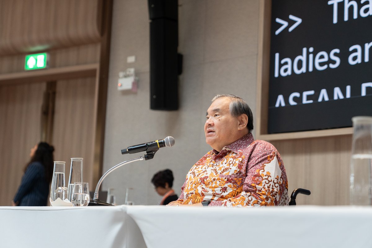 APCDAsiaPacific's tweet image. 📅 9-19 ต.ค. 68 | คู่หูนิวโรไดเวอร์เจนท์ ศพอ. จบการอบรม Bridge CRPD-SDGs หลักสูตร 2 ที่กรุงเทพฯ! 🎓 ผู้พิการ 25 คนจากอาเซียนเรียนรู้ CRPD &amp;amp; SDGs เพื่อการสนับสนุน จัดโดย IDA &amp;amp; IDDC กับ ADF พร้อมเป็นวิทยากรแล้ว! 💪♿ #สิทธิคนพิการ #CRPD #อาเซียนครอบคลุม