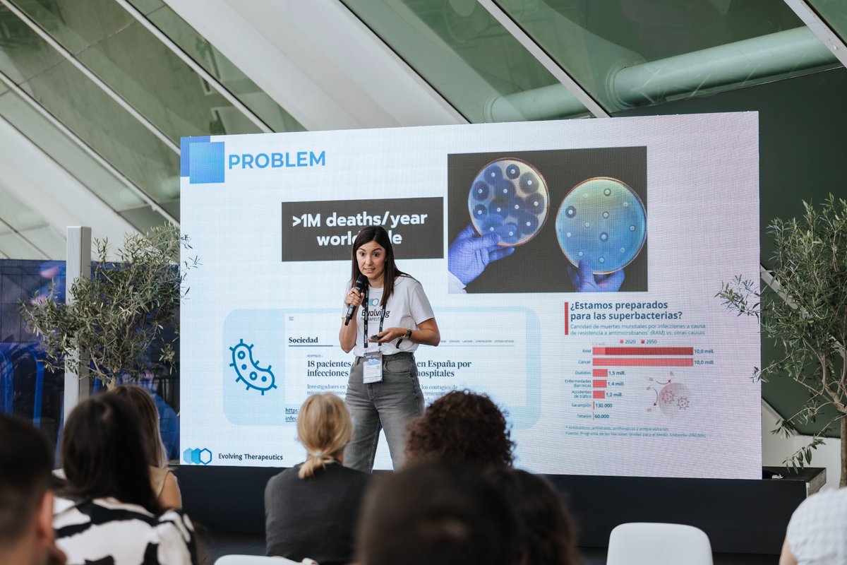 VDS_event's tweet image. 🤗 Haven’t checked out our Pitch Stage yet?
Get ready for top startup pitches hosted by leading companies and organizations like @ICEX_, @parccientificuv, @VLCInnovation, @e_Residents, @INNDIHVlcRegion, @Repsol, @UPV, @unicornfactoryl or @TechFabLabCV 🦾
#VDS2025
