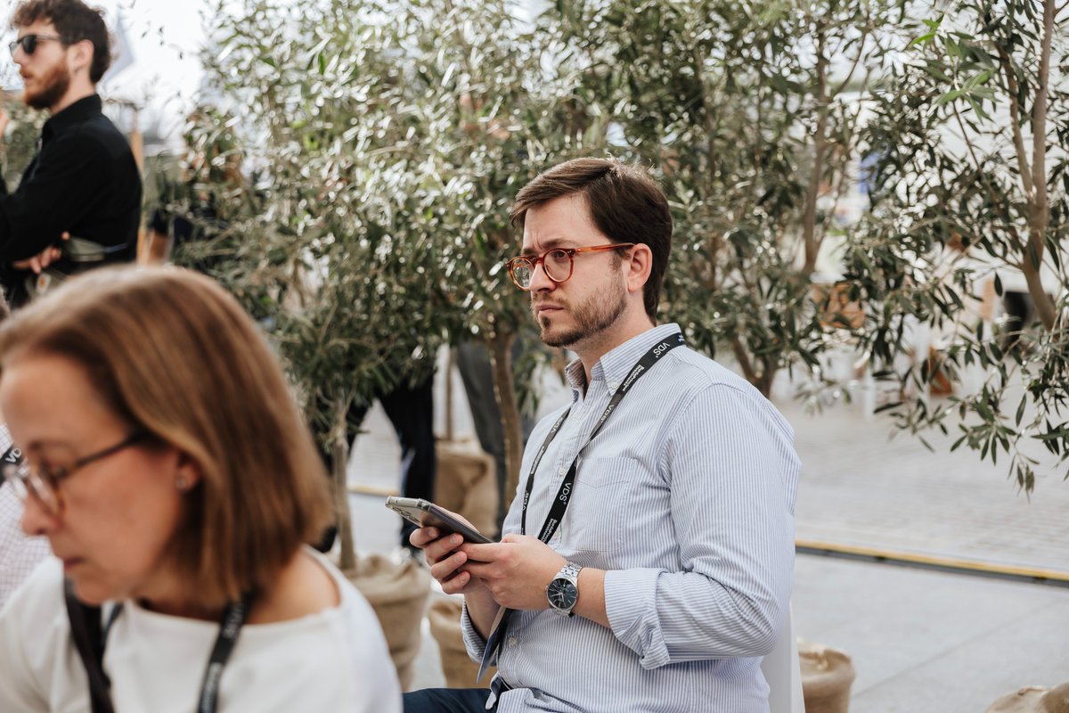 VDS_event's tweet image. 🤗 Haven’t checked out our Pitch Stage yet?
Get ready for top startup pitches hosted by leading companies and organizations like @ICEX_, @parccientificuv, @VLCInnovation, @e_Residents, @INNDIHVlcRegion, @Repsol, @UPV, @unicornfactoryl or @TechFabLabCV 🦾
#VDS2025