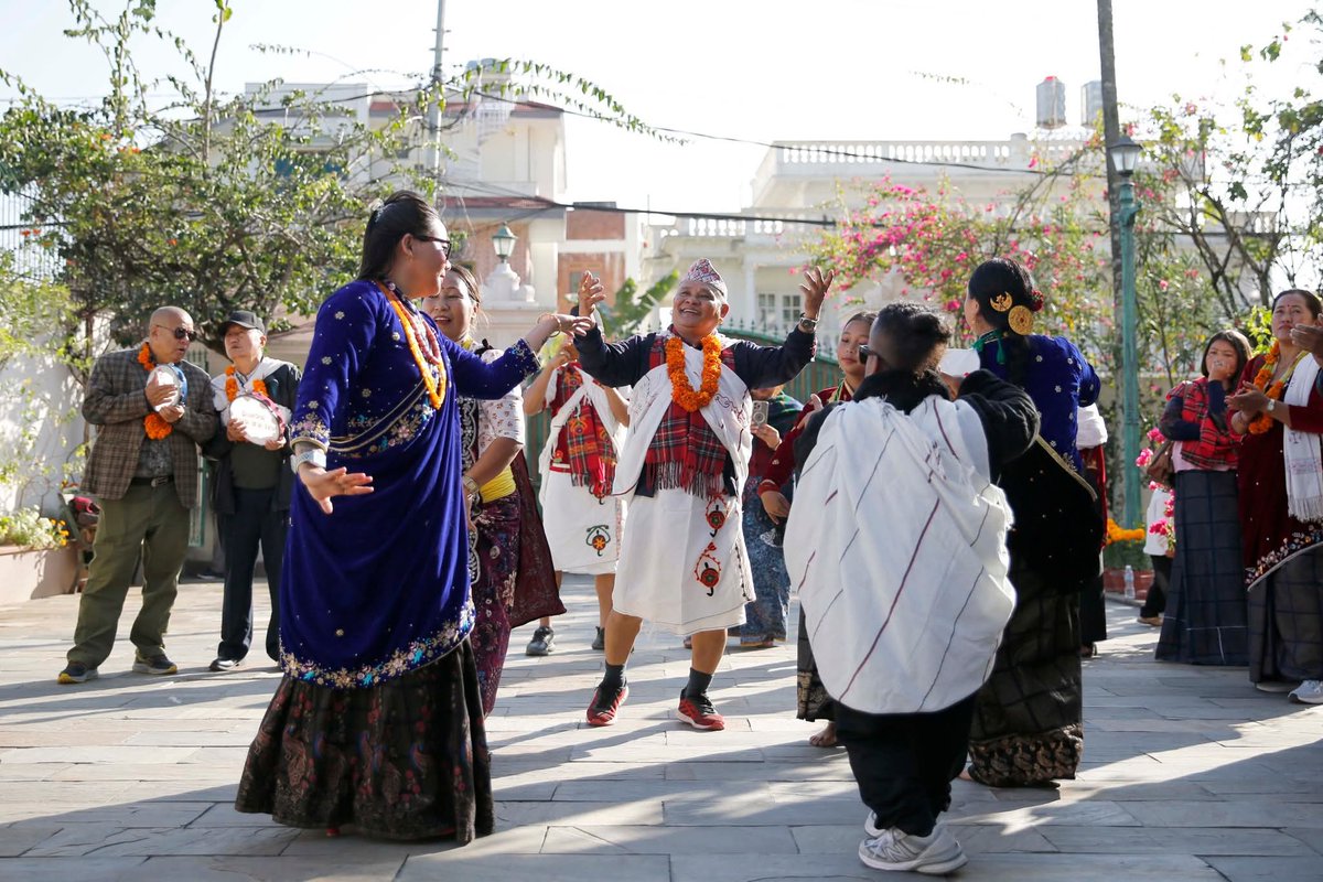 in_depthstory's tweet image. देउसी भैलोको रमाइलो माहोल!
तपाईंहरूले पनि खेलेर तिहार मनाउनुभयो त?
#tiharvibes