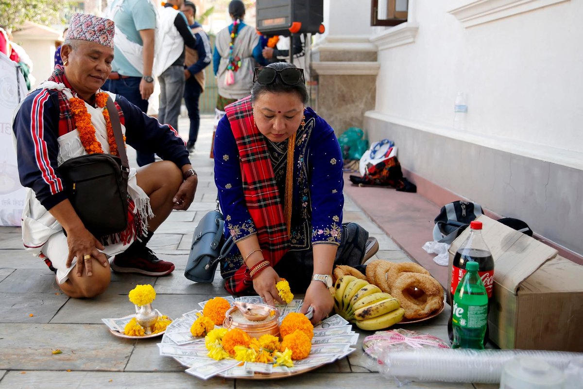 in_depthstory's tweet image. देउसी भैलोको रमाइलो माहोल!
तपाईंहरूले पनि खेलेर तिहार मनाउनुभयो त?
#tiharvibes