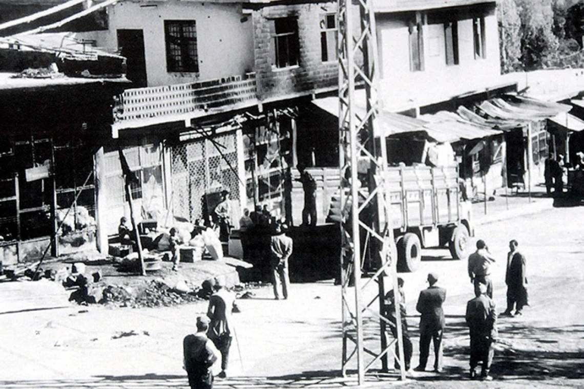 Basına ve Kamuoyuna
 
22 Ekim 1993 tarihinde 17 kişinin yaşamını yitirdiği, onlarca kişinin yaralandığı ve ev ile iş yerlerinin ateşe verildiği Lice Katliamı davasında, yargılanan tek sanığın ölmesi üzerine dava düşürülmüştü.

Olayın meydana geldiği günden davanın düşürüldüğü