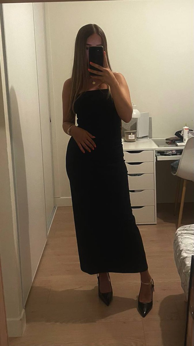 Lilou_xo's tweet photo. En bombe tous les jours de l'année ou rien https://t.co/LoGGC2qzUB