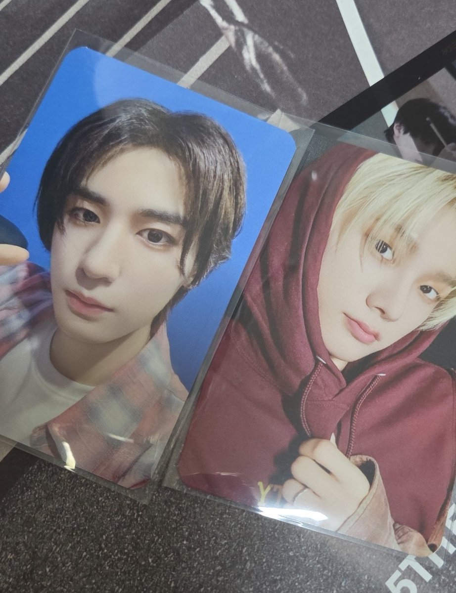 와와와 저랑 이한이나 성호 올영 특전 운학이로 교환해주실 분!!!!!

me:이한,성호
you: 운학

보넥도 쁘넥도 이한 성호 리우 운학 재현 태산 보이넥스트도어 올영 특전