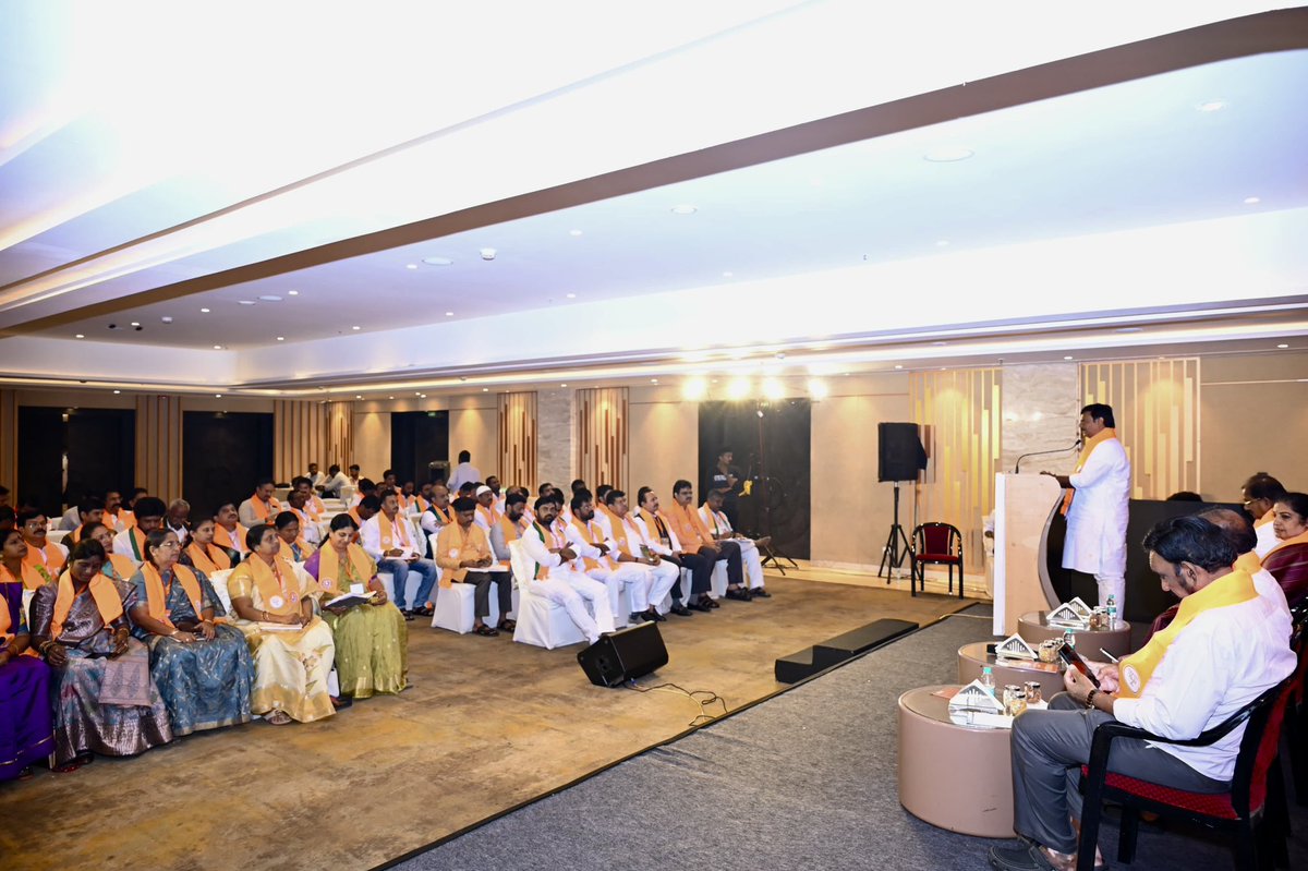 BJP Andhra Pradesh State Office Bearers’ Meeting on Swadeshi Atmanirbhar Bharat held today in Vijayawada, joined by MLAs, MPs &amp; dignitaries.
Let’s empower local traders, promote Swadeshi goods &amp; build a truly Self-Reliant India. 

#AtmanirbharBharat #SwadeshiMovement #BJP