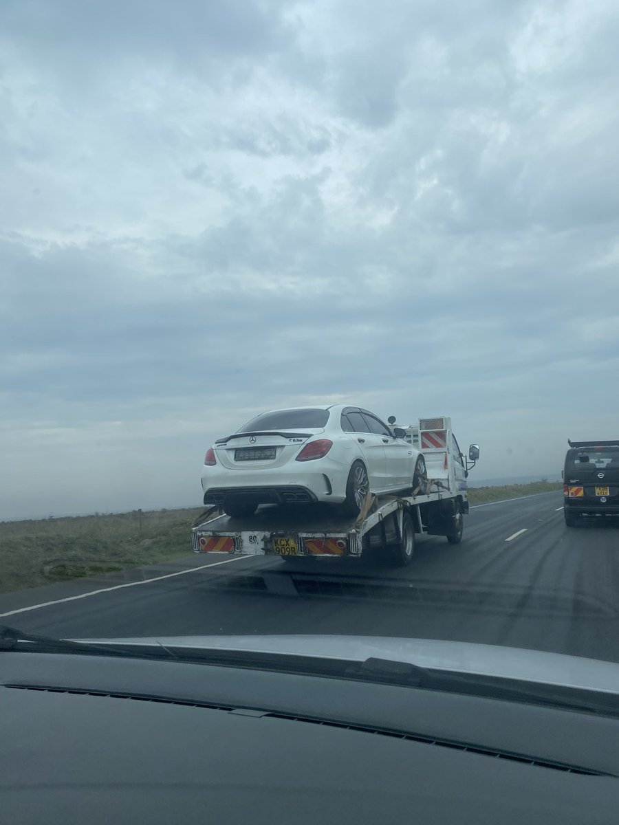 Hii Gari huishi gerej 😇🤣🤣🤣