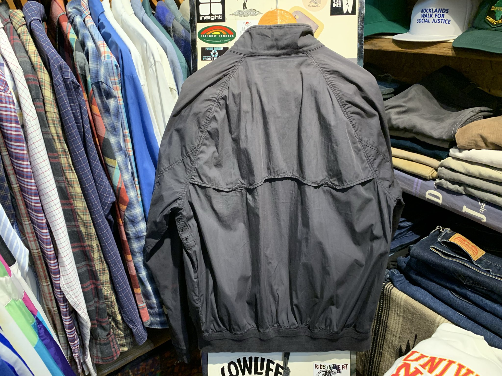 k*n様 古い海外色々まとめて大量 海外雑誌のバックナンバーは アンヅオンラインSHOP