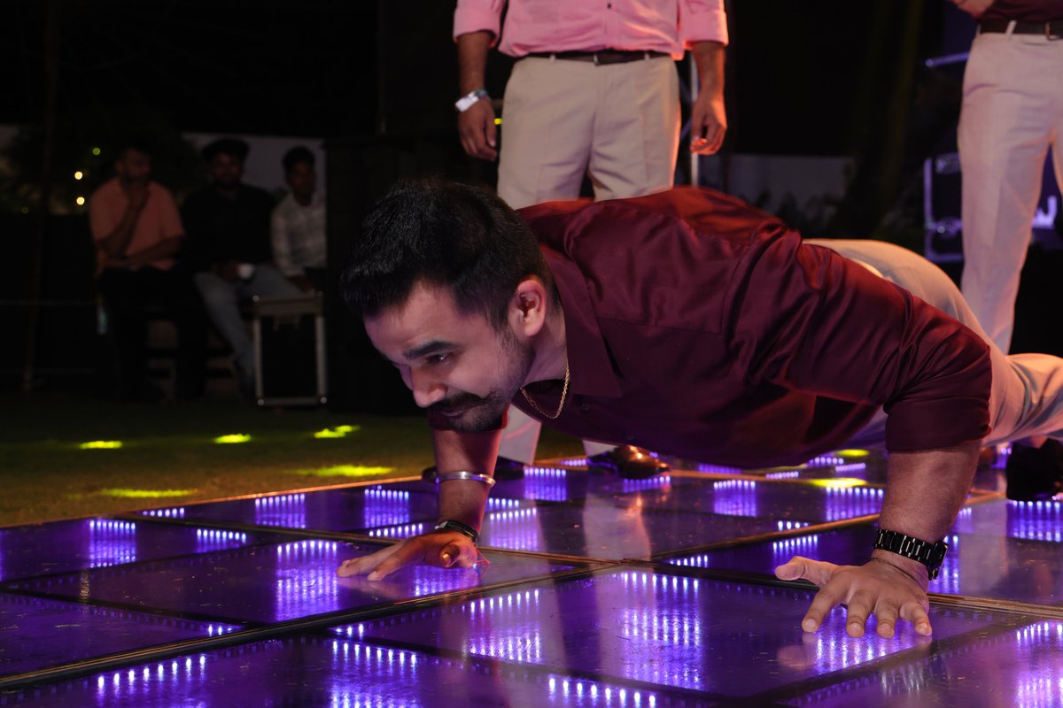 Seasiainfotech's tweet image. When the team that works hard also celebrates harder — that’s how Diwali magic happens! 🎆💛

#festivevibes #officeparty #diwali #corporatelife #diwaliparty #festivevibes #diwali2025 #dance #music #nightparty #officediwali #officeparty #SeasiaGala