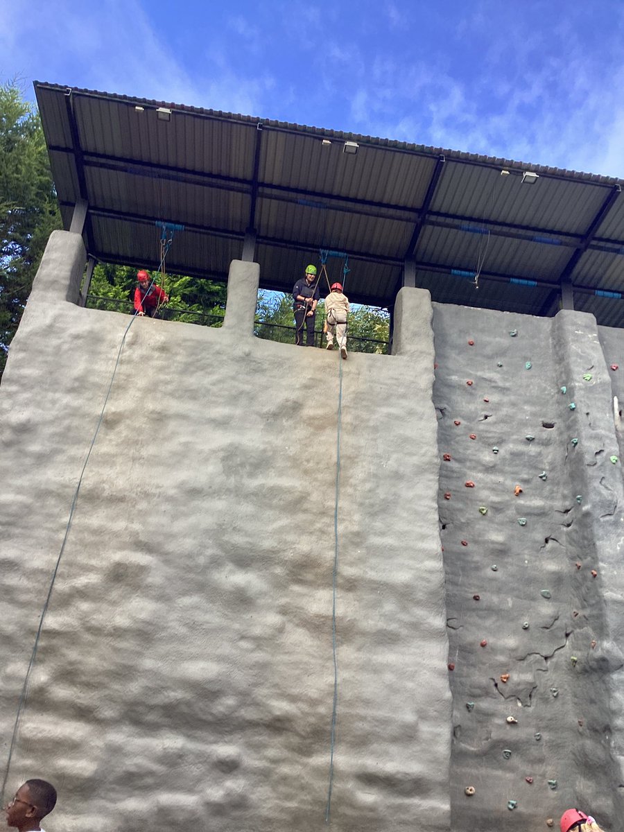 HorwichParishCE's tweet image. Group 10 and 11 abseiling this month!🧗🏼#Lockerbie #hpy6