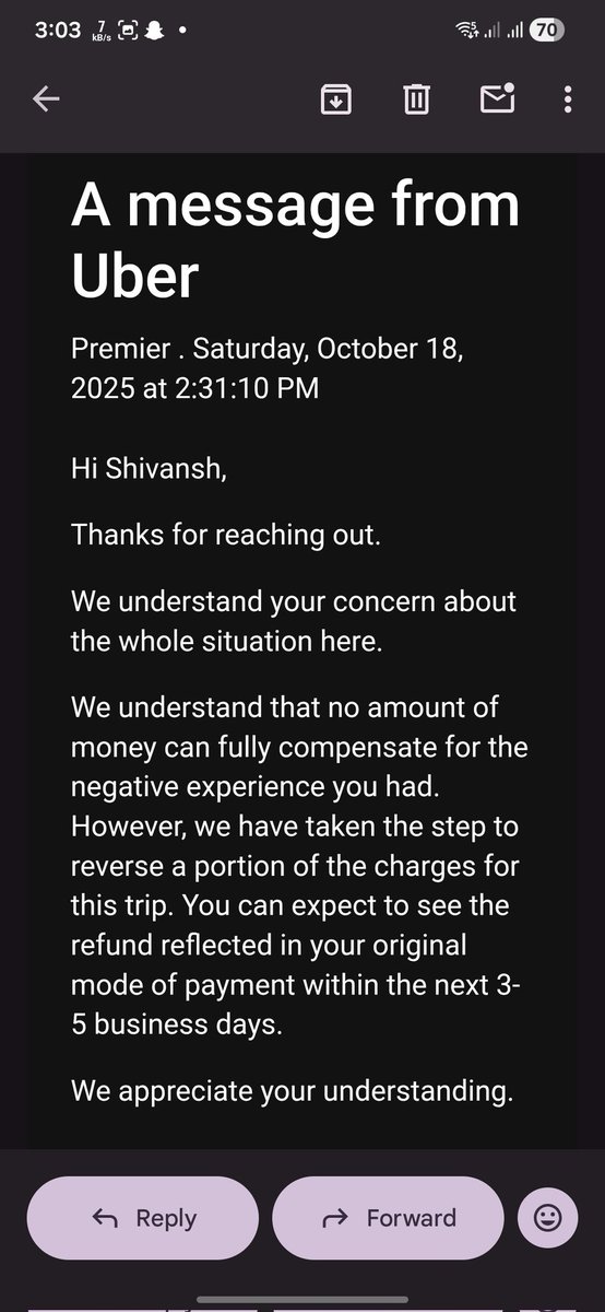 VaporRush's tweet image. just noticed uber only refunded ₹600 for a ₹1,200 “Premium” ride. I spotted it late due to Diwali. The car was damaged, no AC, broken mirrors, no seat belt lock. Half a refund for this? Really? @UberIN_Support @Uber_India #UberIndia