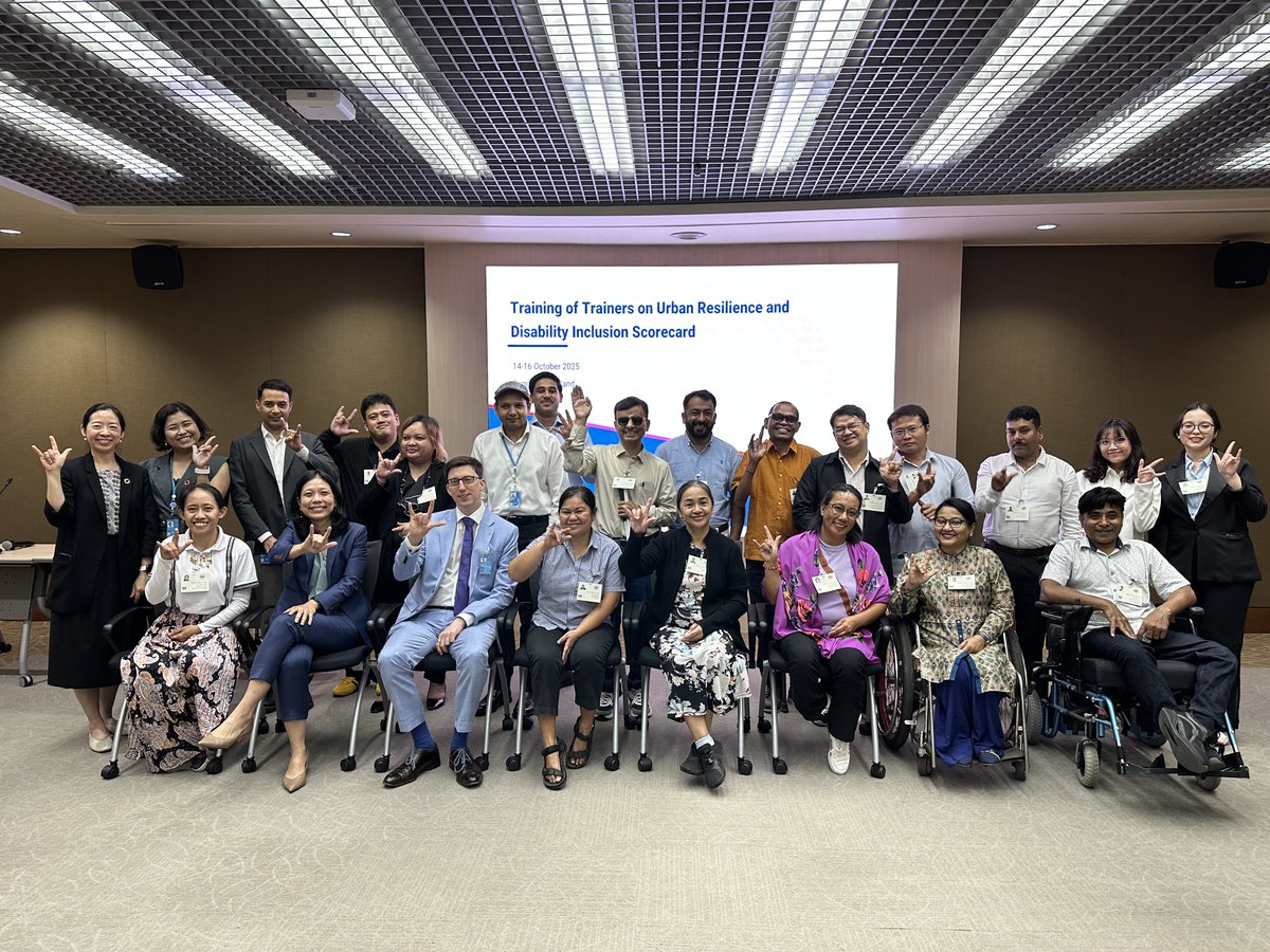 APCDAsiaPacific's tweet image. 📅 Oct 14-16, 2025 | APCD promoted DiDRR training with UNDRR in Bangkok! 🌏 14 reps from 6 countries learned urban resilience &amp;amp; Disability Inclusion Scorecard. Building disaster preparedness that includes everyone! 💪♿ #DiDRR #DisabilityInclusion #UNDRR #UrbanResilience #APCD