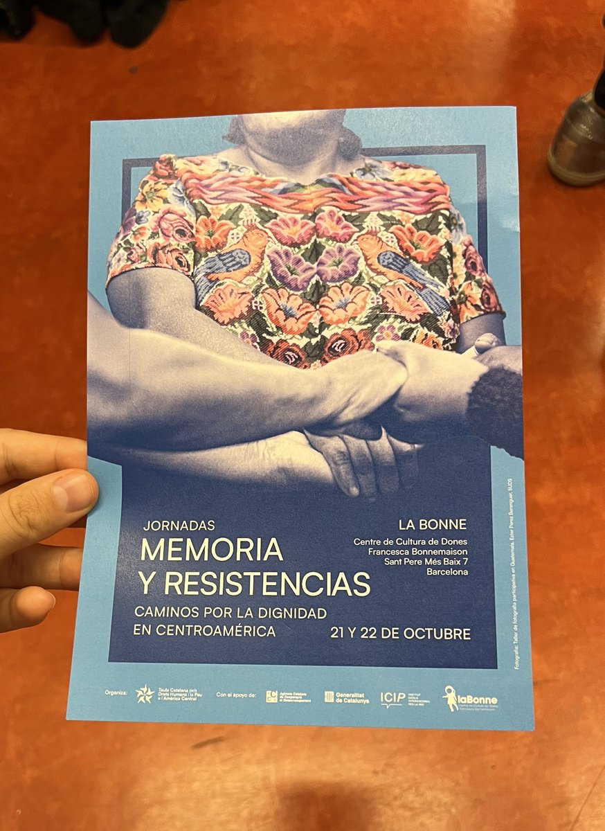💜Aprenent molt a les Jornades "Memoria y Resistencias: Caminos por la dignidad de Centroamérica". 

🗣️Per poder explicar una realitat amb visió crítica, primer has de conèixer-la de la mà dels que la viuen