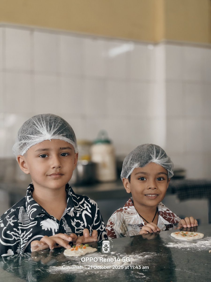 ihmguwahati's tweet image. 👩‍🍳✨ Celebrating International Chefs Day 2025!
On 21st Oct, IHM Guwahati welcomed children to experience the joy of cooking — inspiring the little chefs of tomorrow through fun, food &amp;amp; creativity! 🍳🥗❤️

#InternationalChefsDay #IHMGuwahati #FutureChefs #ChefsDay2025 #CulinaryEd