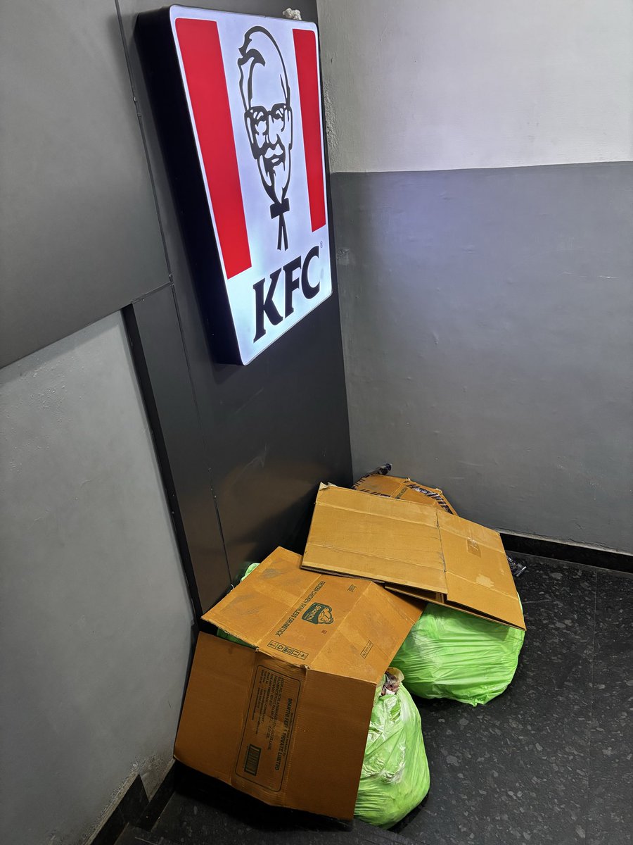 Dheeksh3007's tweet photo. Hi @kfc @KFC_India, I visited one of your outlets today for lunch (Gandhipuram - Coimbatore). Unfortunately,the entrance area had lot of garbage, and the chicken served was spoiled with a bad smell. This experience was disappointing. Please look into this. #Trending @fssaiindia https://t.co/sFN1mpg2cJ