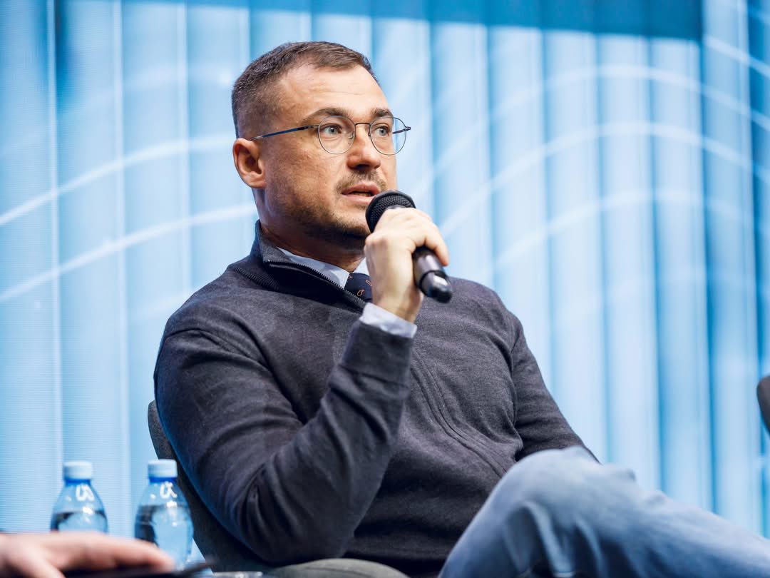 OlKubrakov's tweet image. Ukraine's formula has changed: from "agrarian country with human potential" to a technological, intellectual, and resilient nation! 🚀
At @WBUkraine conference w/ @BCG, we showed that IT is a key driver of growth (expected 7–10% of GDP). Ukrainian IT:
🔹 Most resilient sector.…