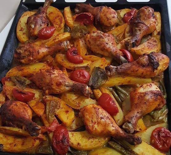 şu yemeğin yanında pirinç pilavı.. dünyanın en iyi menüsü be