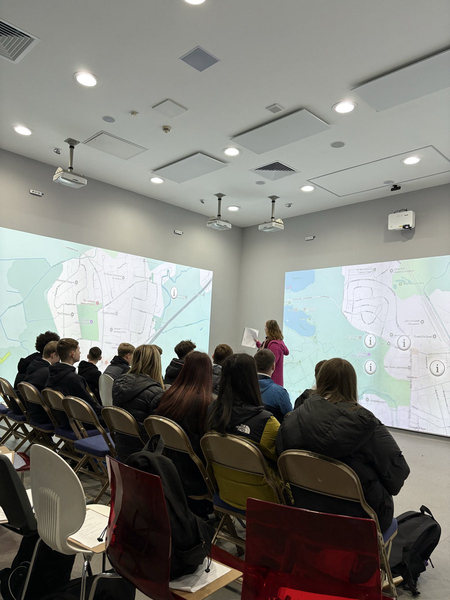 Miss Craig tweet media