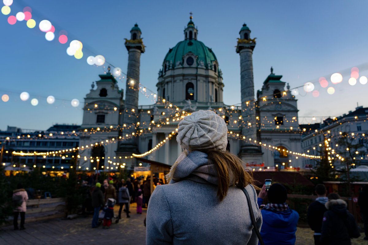 🎄 ¡Guía de Navidad 2025! 🎄
¿Buscando dónde viajar en Navidad? He actualizado mi post con el TOP 10 de destinos mágicos 🌟.
✅ Alsacia ✅ Praga ✅ Viena ✅ Cracovia...
¡Lo más importante! ➡️ Incluye todas las FECHAS 2025 de los mercadillos 🍷🥨.
lacosmopolilla.com/lugares-donde-…