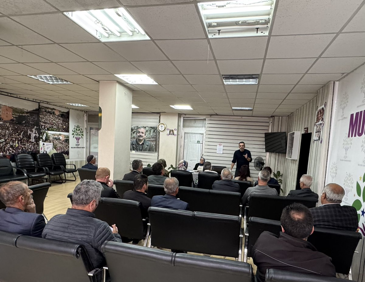 Bugün parti içi tüzük eğitimimizi gerçekleştirerek, örgütsel işleyişimizi, ilkelerimizi ve Kolektif bilincimizi büyütmeye, demokratik katılımı ve ortak iradeyi güçlendirdik. 
<a href="/cicektuts/">Çiçek</a> 
<a href="/ilyaslan1/">ilyasaslan</a> 
<a href="/KurtulusAykal/">Kurtuluş Aykal</a>