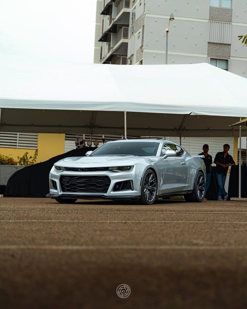 Earnhardt_Chevy's tweet image. The ZL1 Camaro doesn’t miss. 🤤

📸: @kj._captures 
#Chevy #ChevyCamaro #CamaroZL1