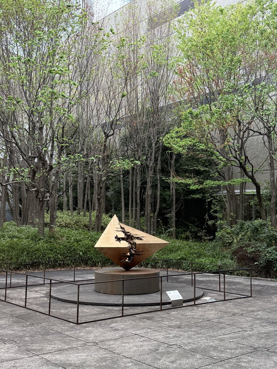 4f48kpMjSS8hjPt's tweet image. 25/10/22 林部智史の＂あいたいラジオ＂『縁』に関する特設サイトの作家さんからのお手紙必読の価値あり〜『遥か』〜郡山公演に夫婦で参加された方偶然にもＸで繋がっていた方と隣席だった方からのmessages〜『忘却のタンゴ』〜困り事❶🚄のリクライニング
❷＂いってらっしゃい＂の一言〜『小さい男』