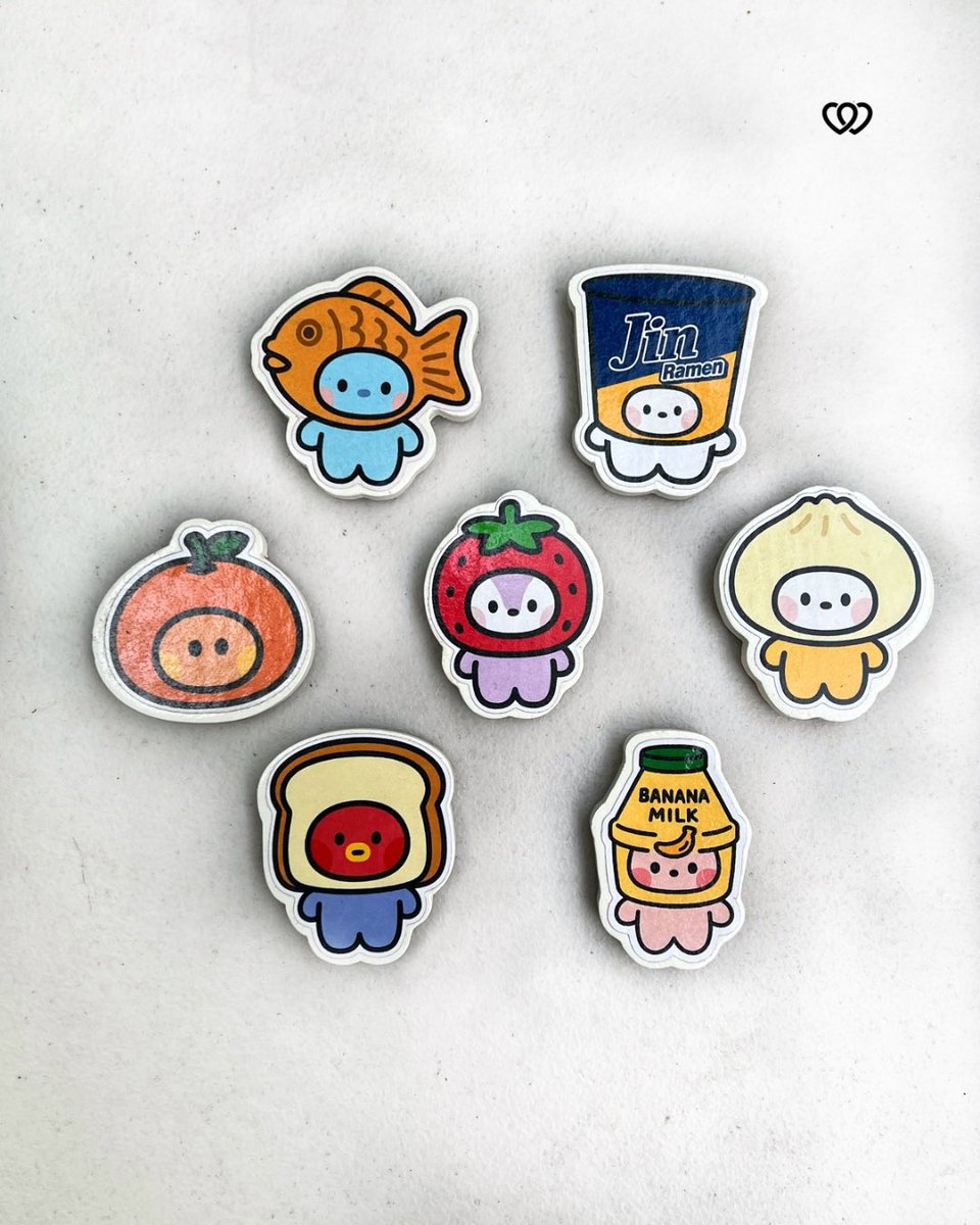 heartworkph's tweet image. Freshly served! 🍰 

The Trader Tannies BT21 Gansik Bag Charms and Magnets are finally here, made exclusively for btsarmytita! 💜

Perfect for your bag, fridge, or display corner ✨

Order yours: instagram.com/p/DQBDt5hjlAx/…

🏷️ bts army keyring keychain rm jin suga j-hope jimin v jk