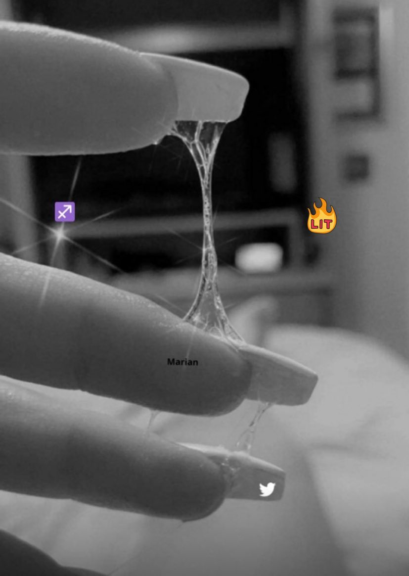 Pruébame sin freno, con un hambre insaciable y caricias que incendian el alma.

ღ❥

#EroTuits
#MorfinaEnLetras