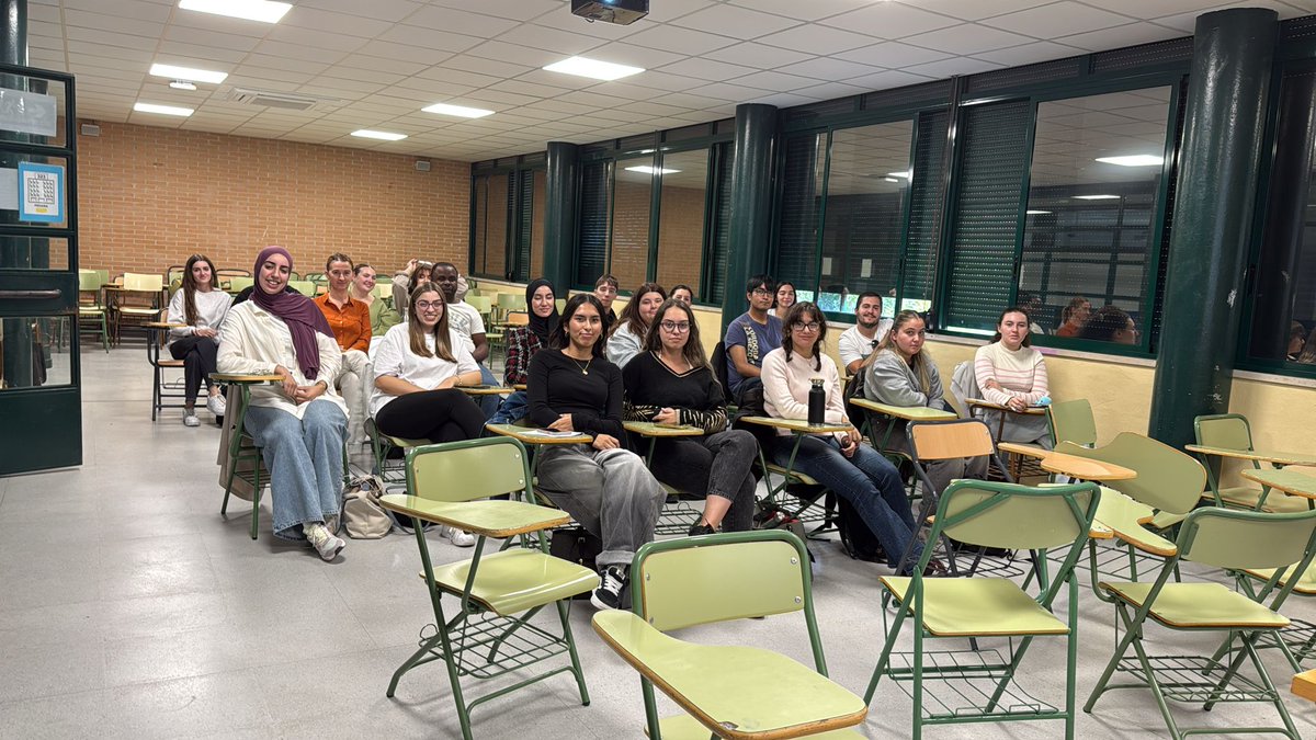 aetel_es's tweet image. Y ahora Turno de Tarde
Alumnos de Laboratorio Clínico y Biomédico del 𝐈𝐄𝐒 𝐉𝐚𝐢𝐦𝐞 𝐅𝐞𝐫𝐫𝐚́𝐧 𝐂𝐥𝐮́𝐚, en San Fernando de Henares.
#aeteltuasociacion
#TSS
#laboratorioclinico
#anatomiapatologica